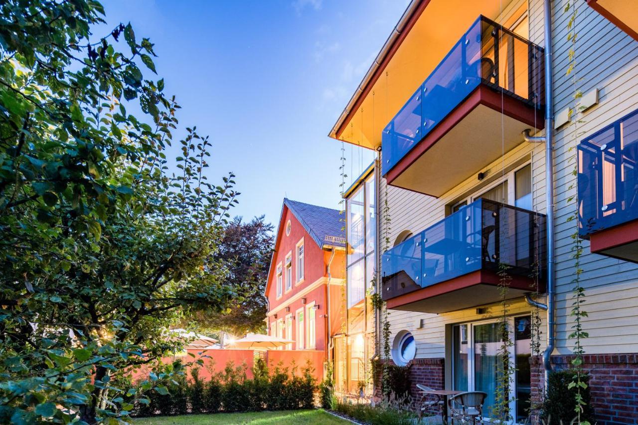 Parkhotel Jever Buitenkant foto